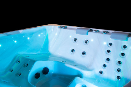 Гидромассажный спа бассейн NordicSpa Liv (Лив)